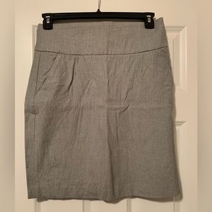 Gray Banana Republic pencil skirt.